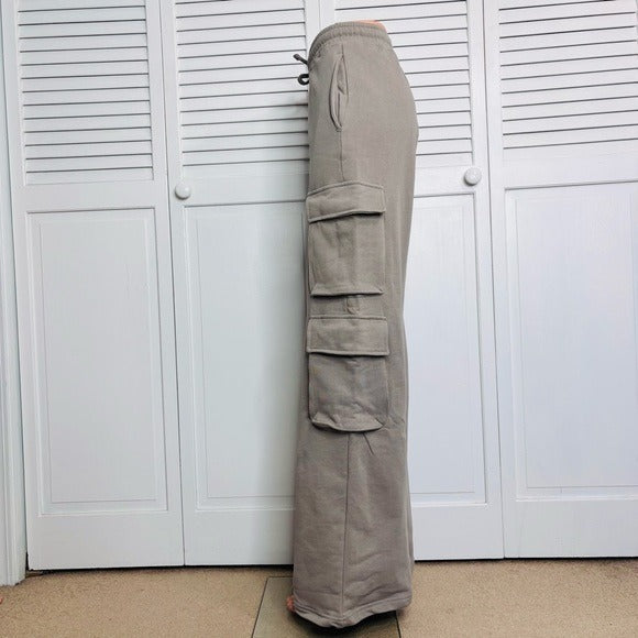 NEW WEWOREWHAT Fleece Cotton Cargo Sweat Pants in Stone Size Small