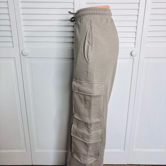 NEW WEWOREWHAT Fleece Cotton Cargo Sweat Pants in Stone Size Small