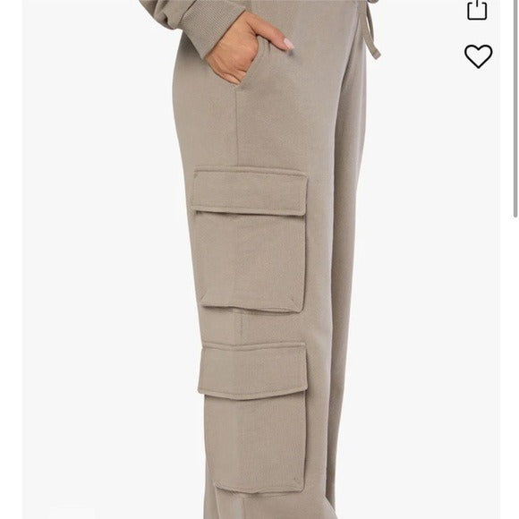 NEW WEWOREWHAT Fleece Cotton Cargo Sweat Pants in Stone Size Small