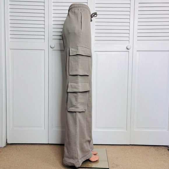 NEW WEWOREWHAT Fleece Cotton Cargo Sweat Pants in Stone Size Small