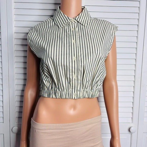*New* WEWOREWHAT Sleeveless Popover Shirt Size Small