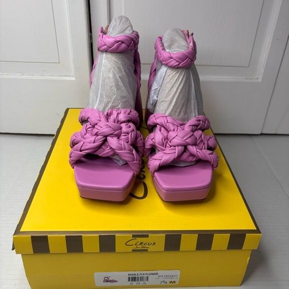 *NEW* SAM EDELMAN Mable Ankle Strap Chunky Heel Sandals Size 7.5