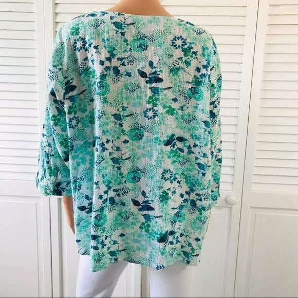 CJ BANKS White Floral V-Neck Shirt