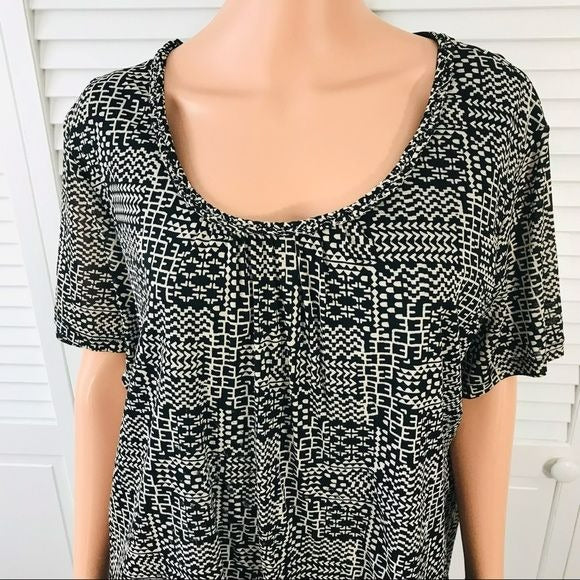 CROFT & BARROW Scoop Neck Black White Short Sleeve Shirt