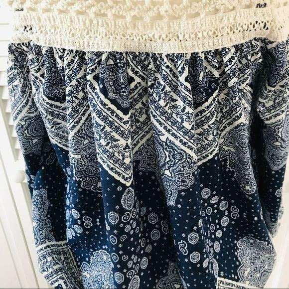 *NEW* A. BYER Cold Shoulder Top Size M