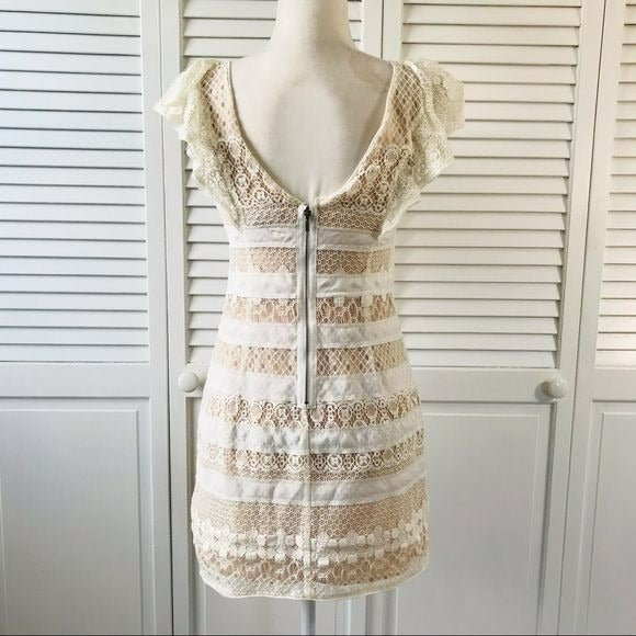 BCBGMAXAZRIA White Combo Renata Lace Sheath Cocktail Dress