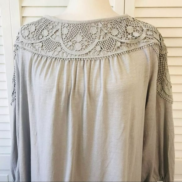 J. JILL Gray Scoop Neck 3/4 Sleeve Shirt