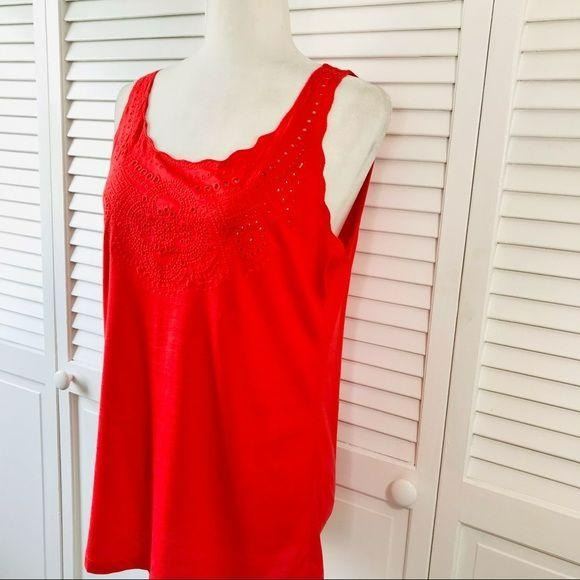 ANN TAYLOR Embroidered Tank Top Size L