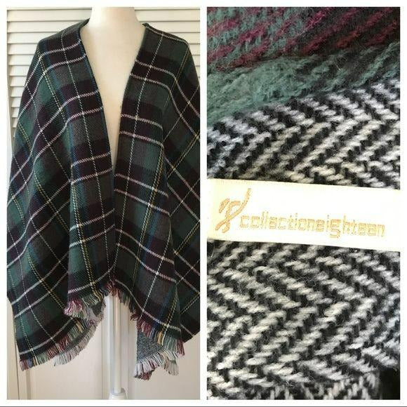COLLECTIONEIGHTEEN Reversible Plaid Wrap