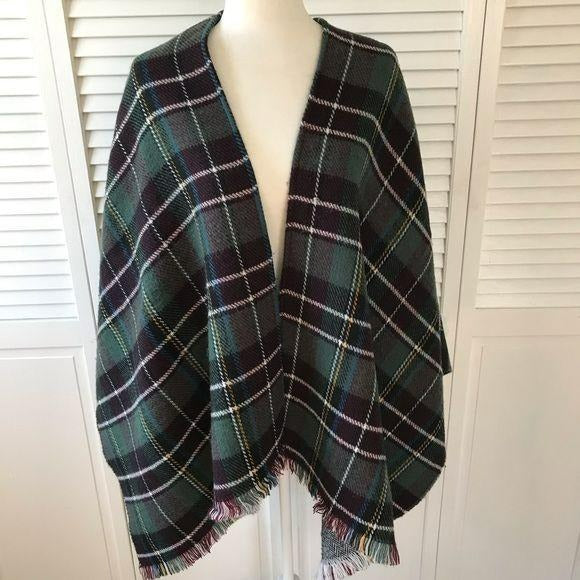 COLLECTIONEIGHTEEN Reversible Plaid Wrap