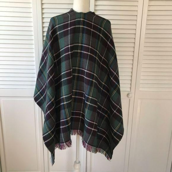 COLLECTIONEIGHTEEN Reversible Plaid Wrap