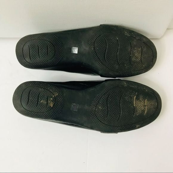 JACLYN SMITH Black Loafers Size 6M
