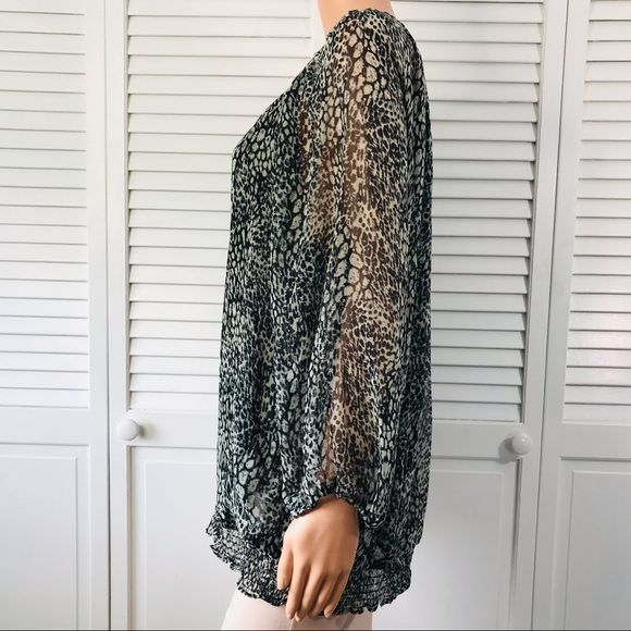 CATHY DANIELS Black Gray Animal Print Blouse Size 1X