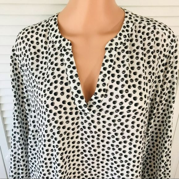 ADRIANNA PAPELL White V-Neck Blouse Size 1X