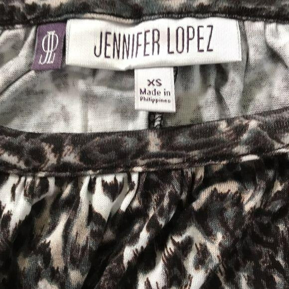 JENNIFER LOPEZ Black White Cold Shoulder Top