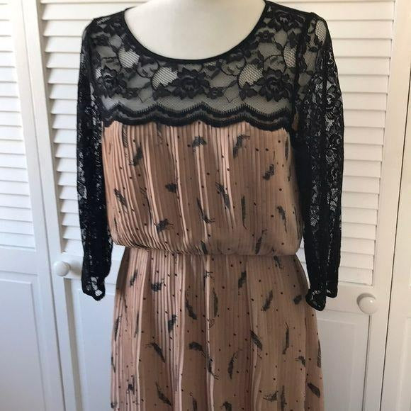 Black Rainn Pleated Dress with Lace Size M