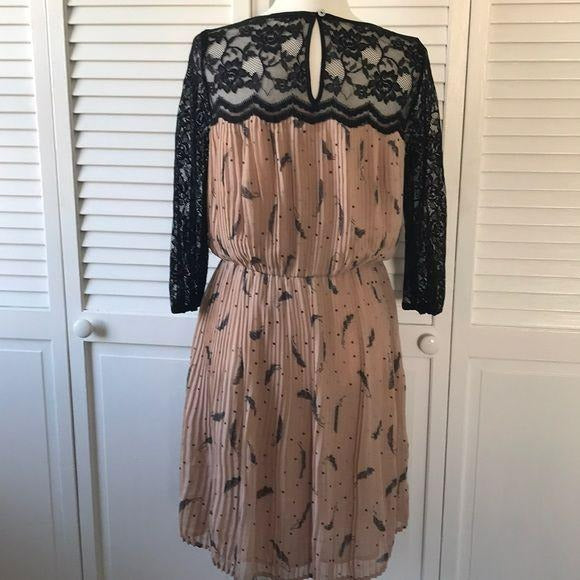 Black Rainn Pleated Dress with Lace Size M