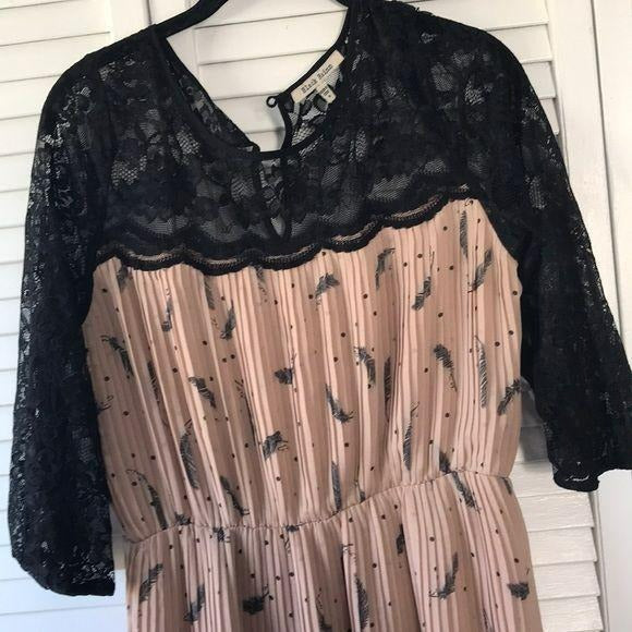 Black Rainn Pleated Dress with Lace Size M
