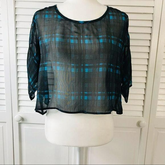 *NEW* MILLAU Black Blue Plaid Oversized Crop Top Size S