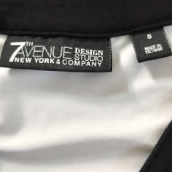 7TH AVENUE White V-Neck Sleeveless Shirt Size S