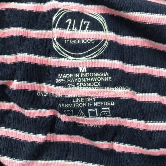 MAURICES Pink Blue Scoop Neck Shirt Size M