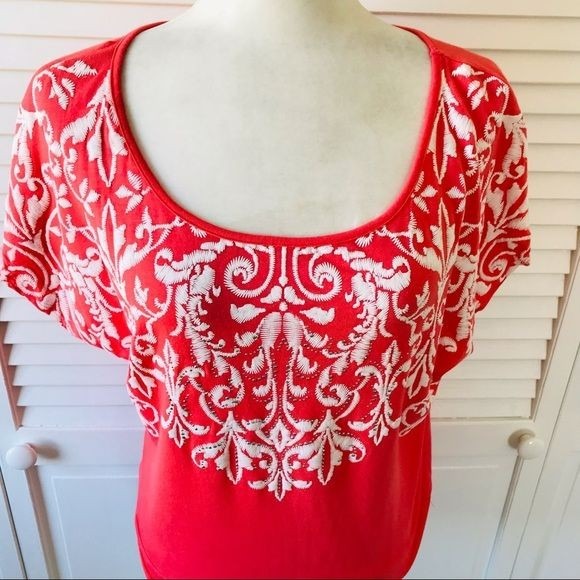 B.L.E.U. Pink Short Sleeve Scoop Neck Shirt Size S