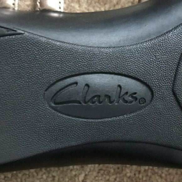 CALRKS Collection Bronze Sandals Size 11