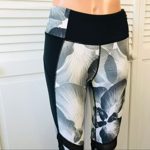 CALIA By Carrie Underwood Gray Black Mesh Detail Leggings Size S