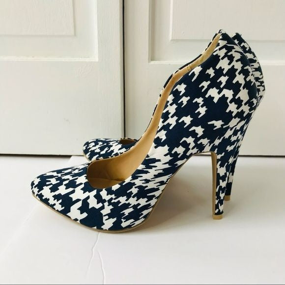 JUSTFAB Navy White Merne Pointed Toe Heels Size 7