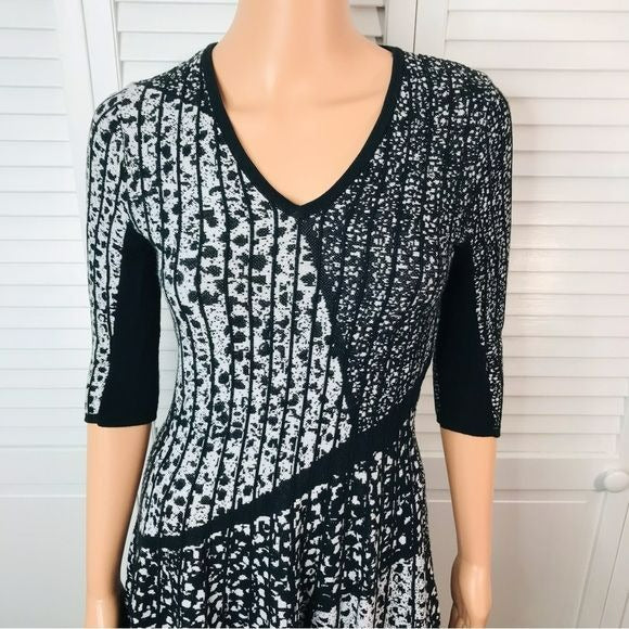 NIC + ZOE Ribbed V-Neck Sweater Dress Size XS