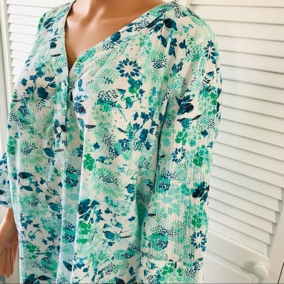 CJ BANKS White Floral V-Neck Shirt