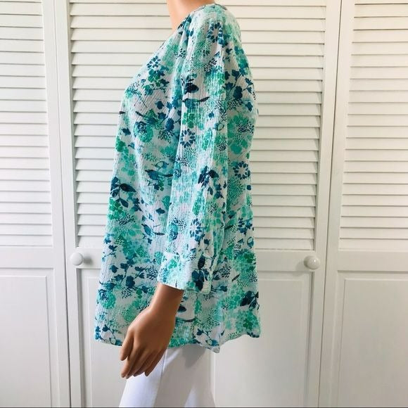 CJ BANKS White Floral V-Neck Shirt