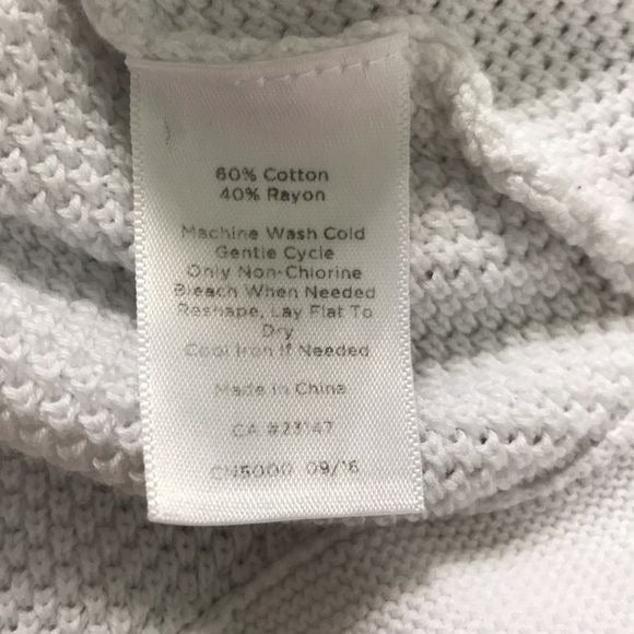 TALBOTS White Scoop Neck Long Sleeve Sweater Size MP