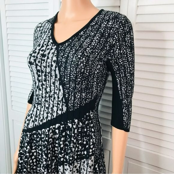 NIC + ZOE Ribbed V-Neck Sweater Dress Size XS