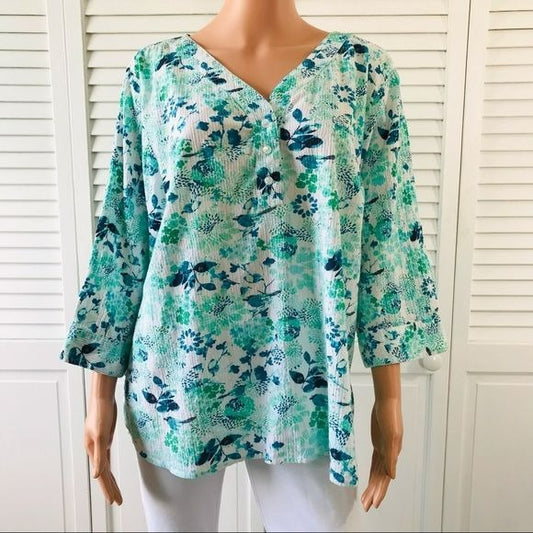 CJ BANKS White Floral V-Neck Shirt