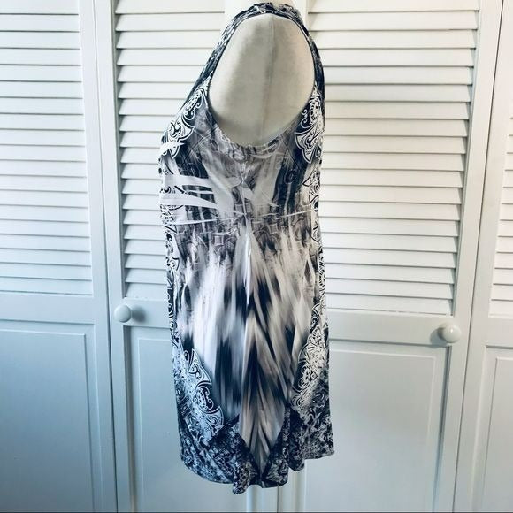 APT. 9 White Black Sleeveless Top
