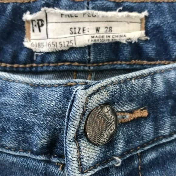 FREE PEOPLE Blue Cotton Blend Distressed Jeans Size 28