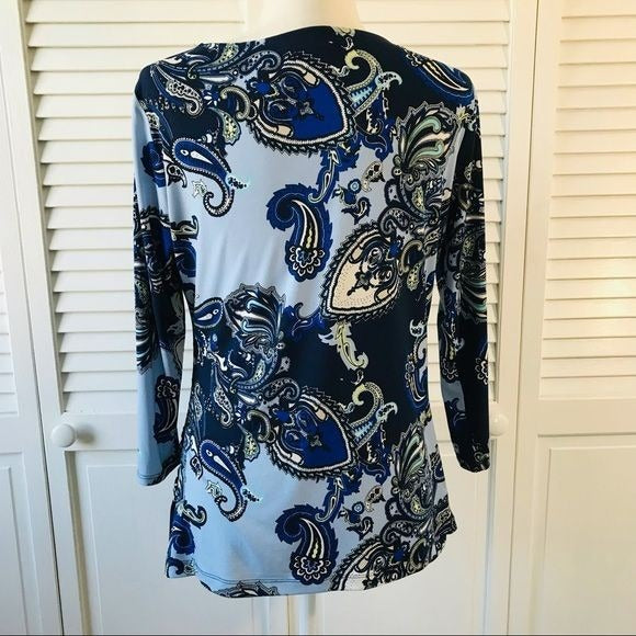 NEW YORK & COMPANY Blue Scoop Neck Shirt