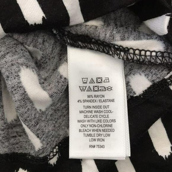 JONES & CO Black White V-Neck Shirt Size 1X
