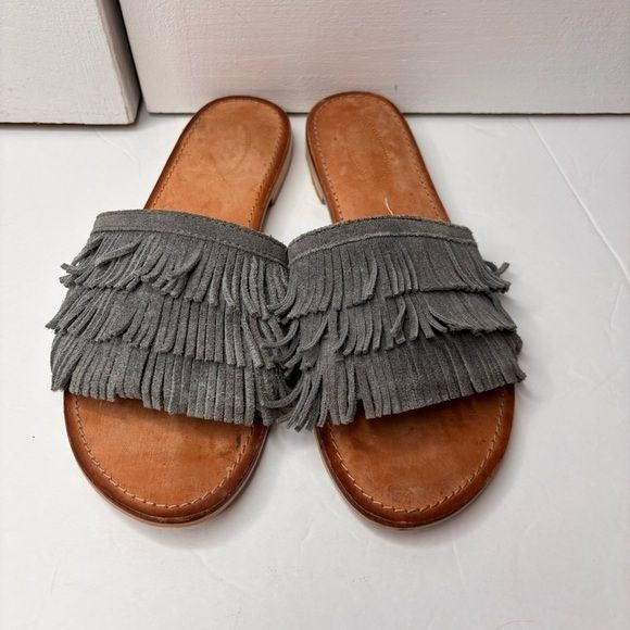 SEYCHELLES Accelerate Gray Leather Fringe Sandals