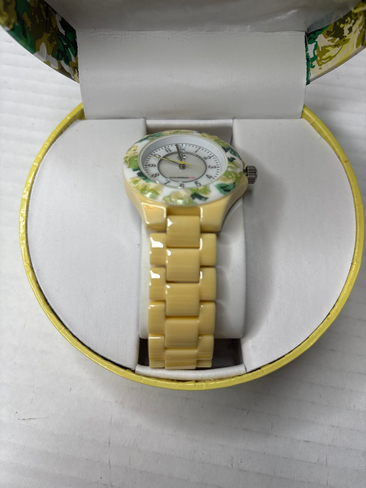 ISAAC MIZRAHI LIVE Yellow Ceramic Quartz Analog Watch