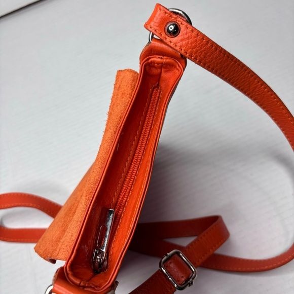 I MEDICI Orange Leather Crossbody Bag