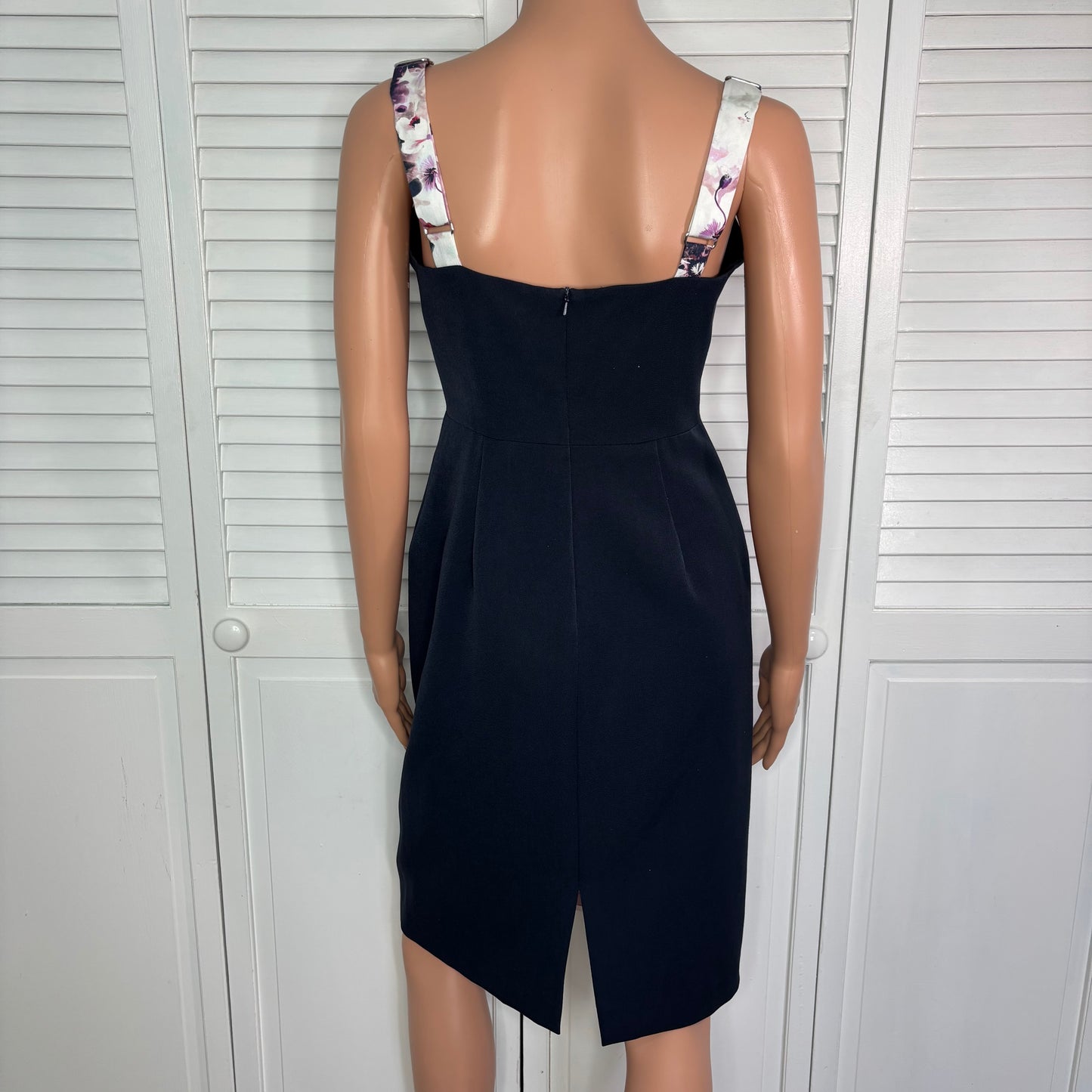 New BLACK HALO Hibiscus Coast Floral Sheath Dress Size 8