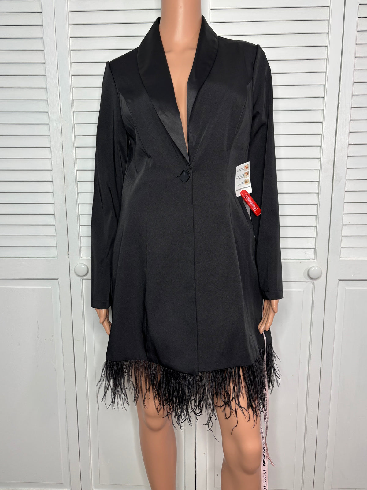 Ieena for Mac Duggal Feathered Trim Tuxedo Dress Size 4