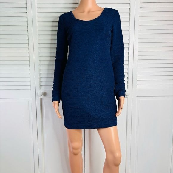 BCBGENERATION Royal Blue Textured Long Sleeve Mini Dress Size Small