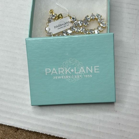 *NEW* PARK LANE Pear Impression Gold Setting Bracelet