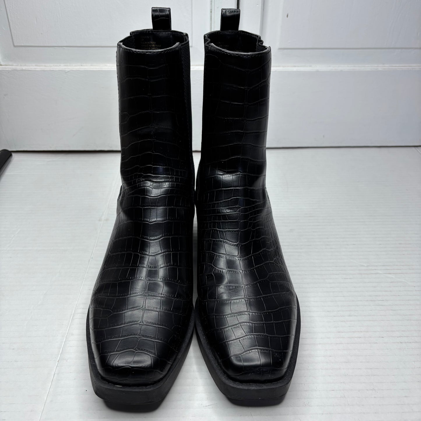 OPEN EDIT Edayla Croc-Embossed Square Toe Chelsea Boots Size 9.5