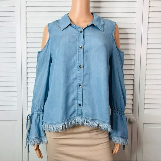 SPLENDID Light Blue Cold-Shoulder Button-Front Frayed Hem Shirt Size L *NEW*