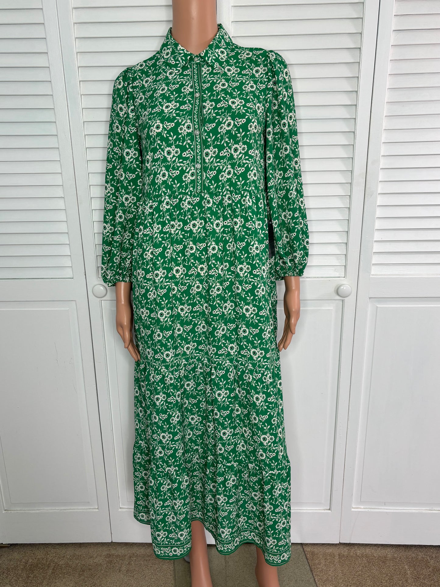 New MAX STUDIO Green Floral Tiered Maxi Dress Size Small