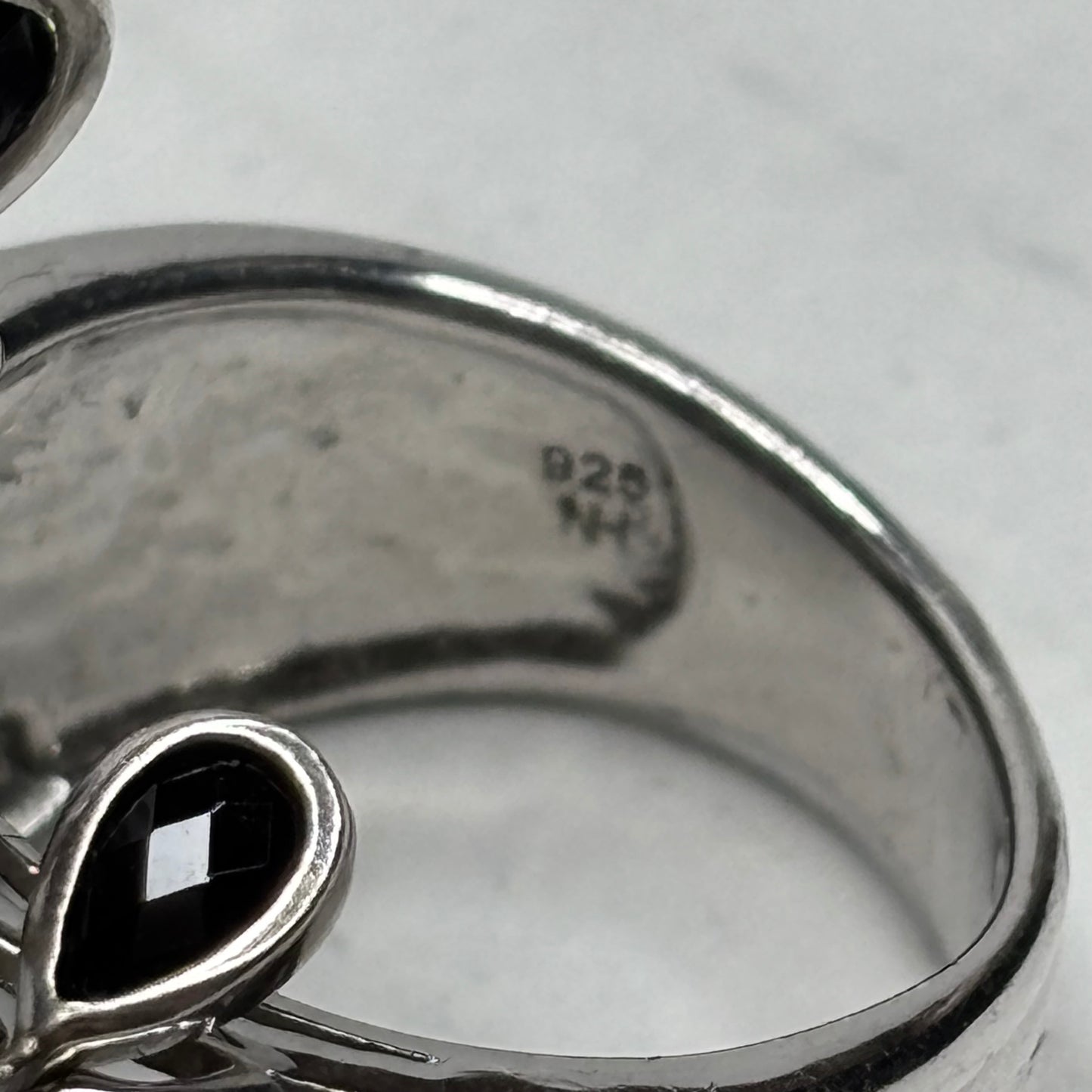 MICHAEL VALITUTTI Gems en Vogue Sterling Silver Black Spinel Shaker Ring Size 8